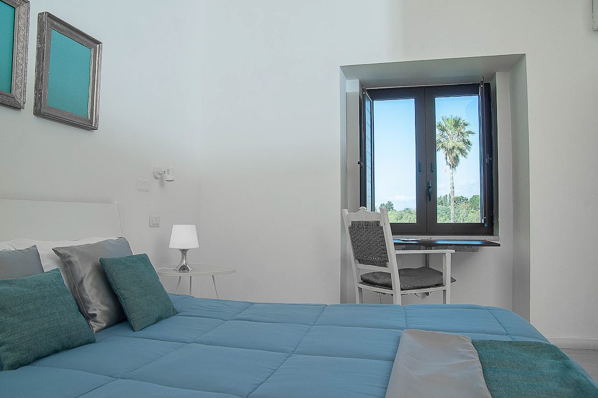 Standard Double Room | Desk, laptop workspace, soundproofing, free WiFi