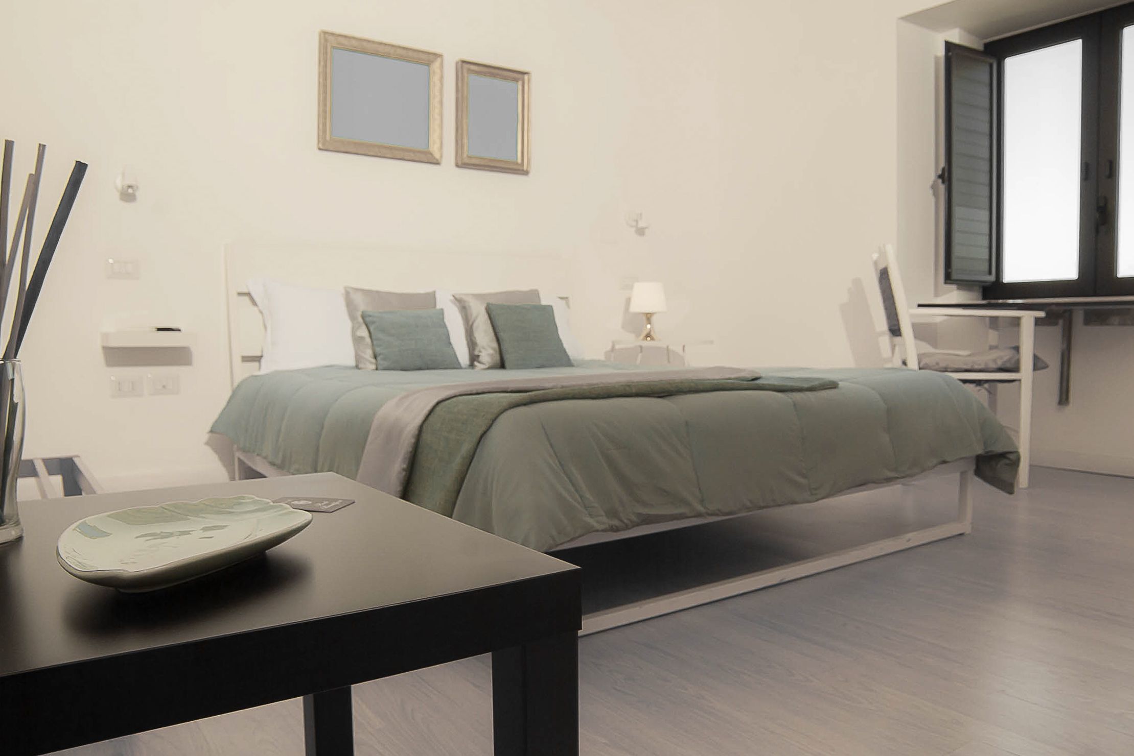 Habitación doble estándar | Escritorio, espacio para trabajar con laptop y insonorización 