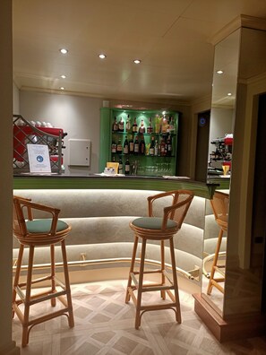 Bar (on property) - Crystal Hotel Varese (Varese)