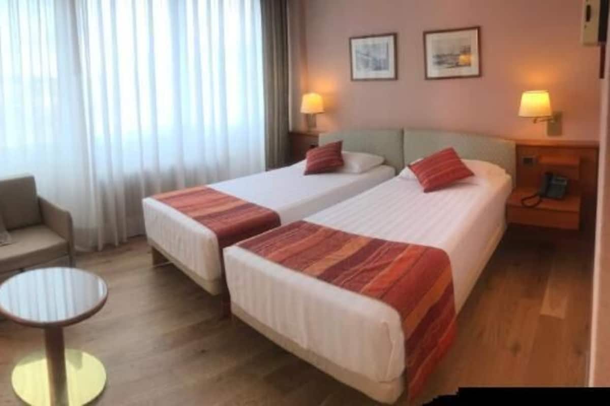 Desk, free WiFi, bed sheets