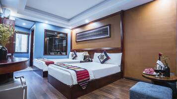 Deluxe Family Room | Egyptian cotton sheets, premium bedding, down duvets, minibar