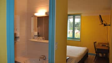 Standard Room, Non Smoking, Bathtub | Bathroom sink