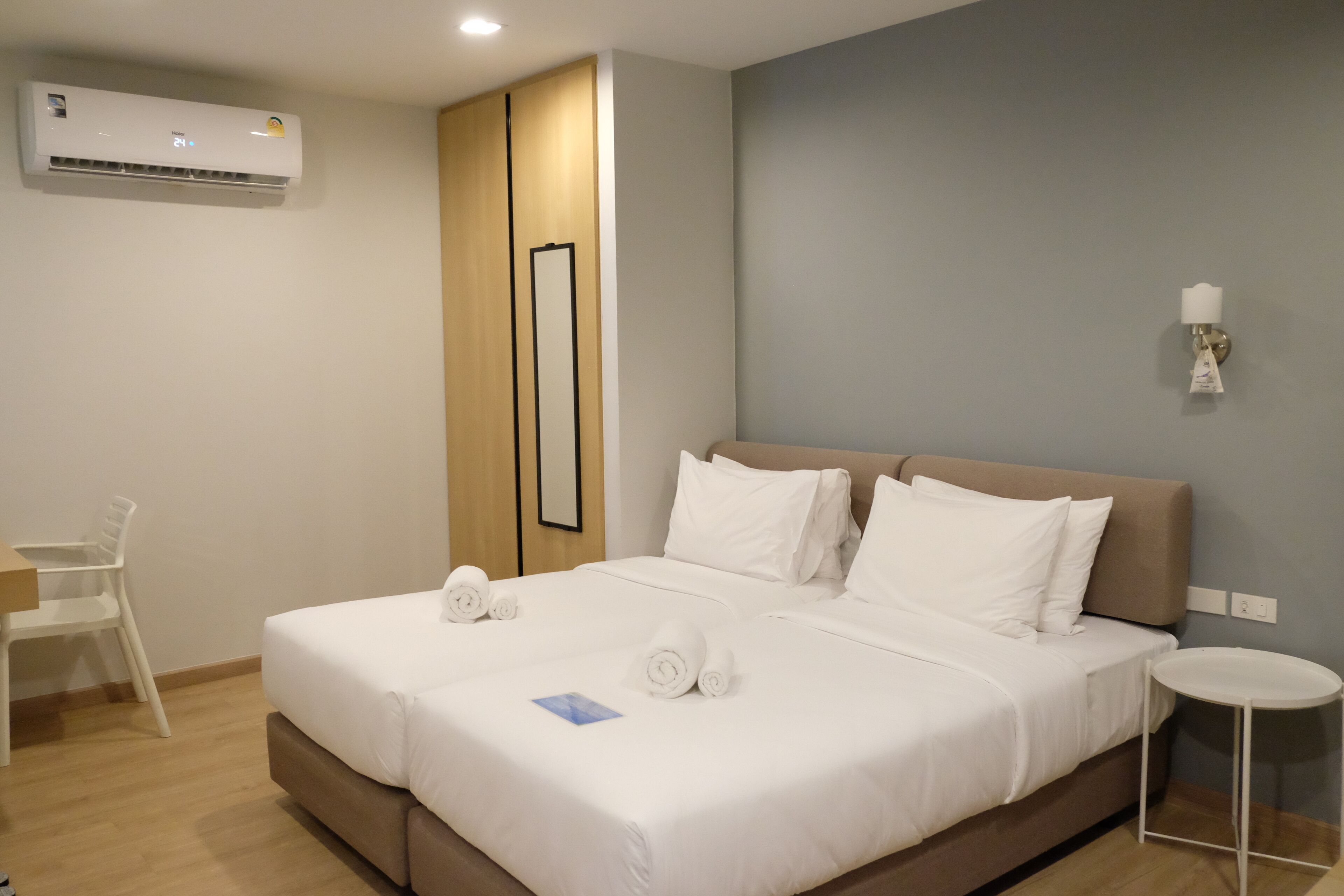 Standard Twin Room | In-room safe, blackout drapes, iron/ironing board, free WiFi
