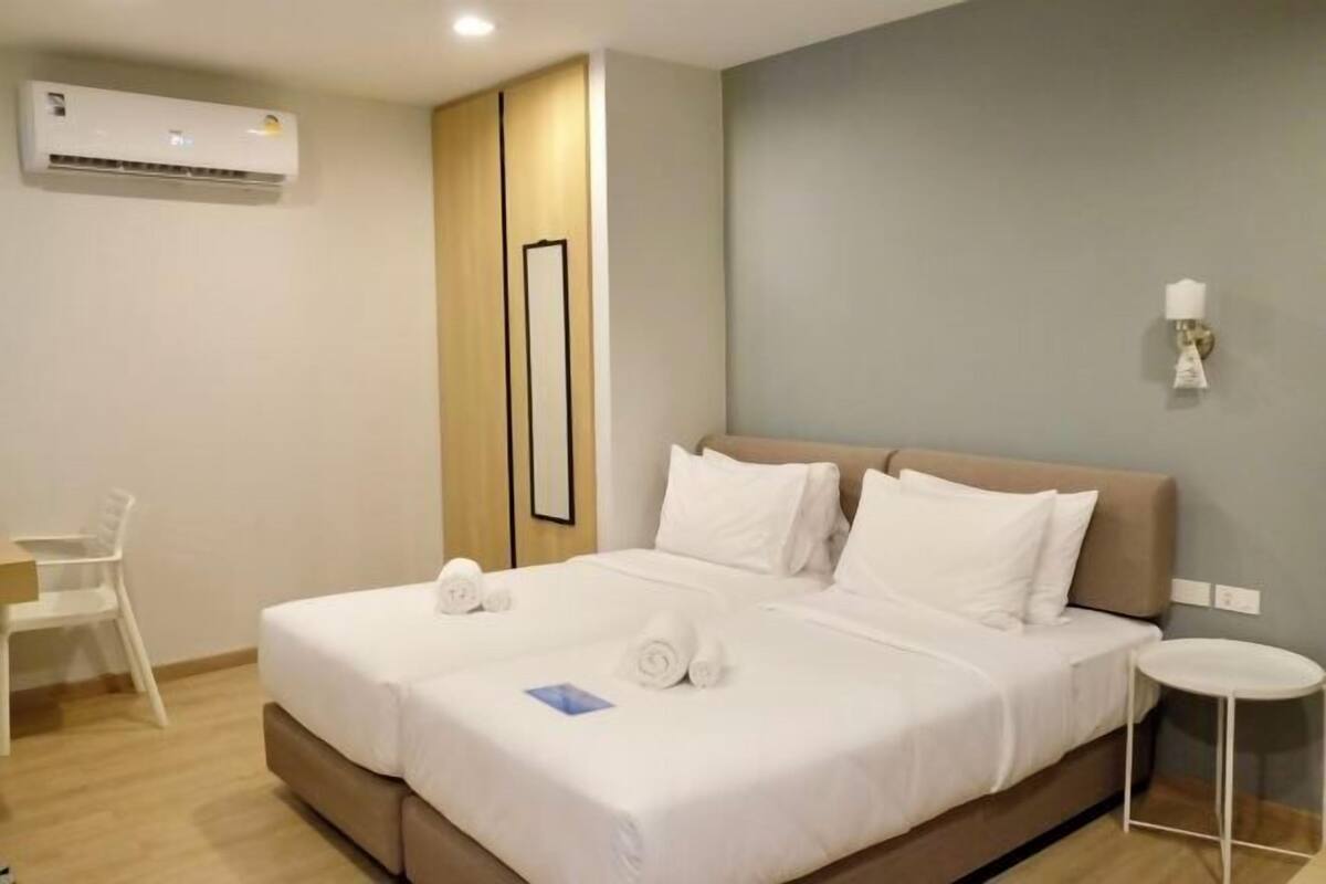 In-room safe, blackout drapes, iron/ironing board (on request)