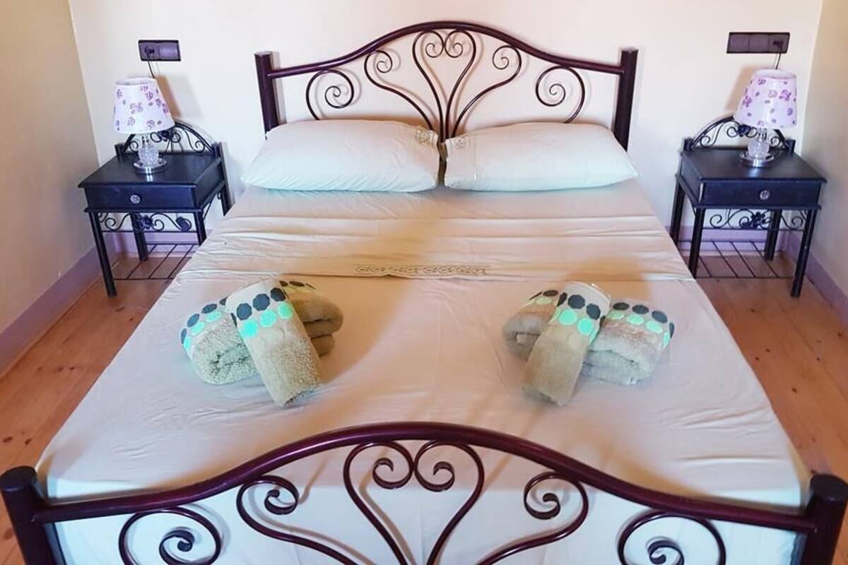 Double Room | Individually decorated, individually furnished, soundproofing, free WiFi