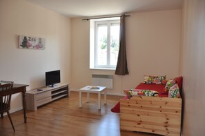 Standard Apartment | Living room