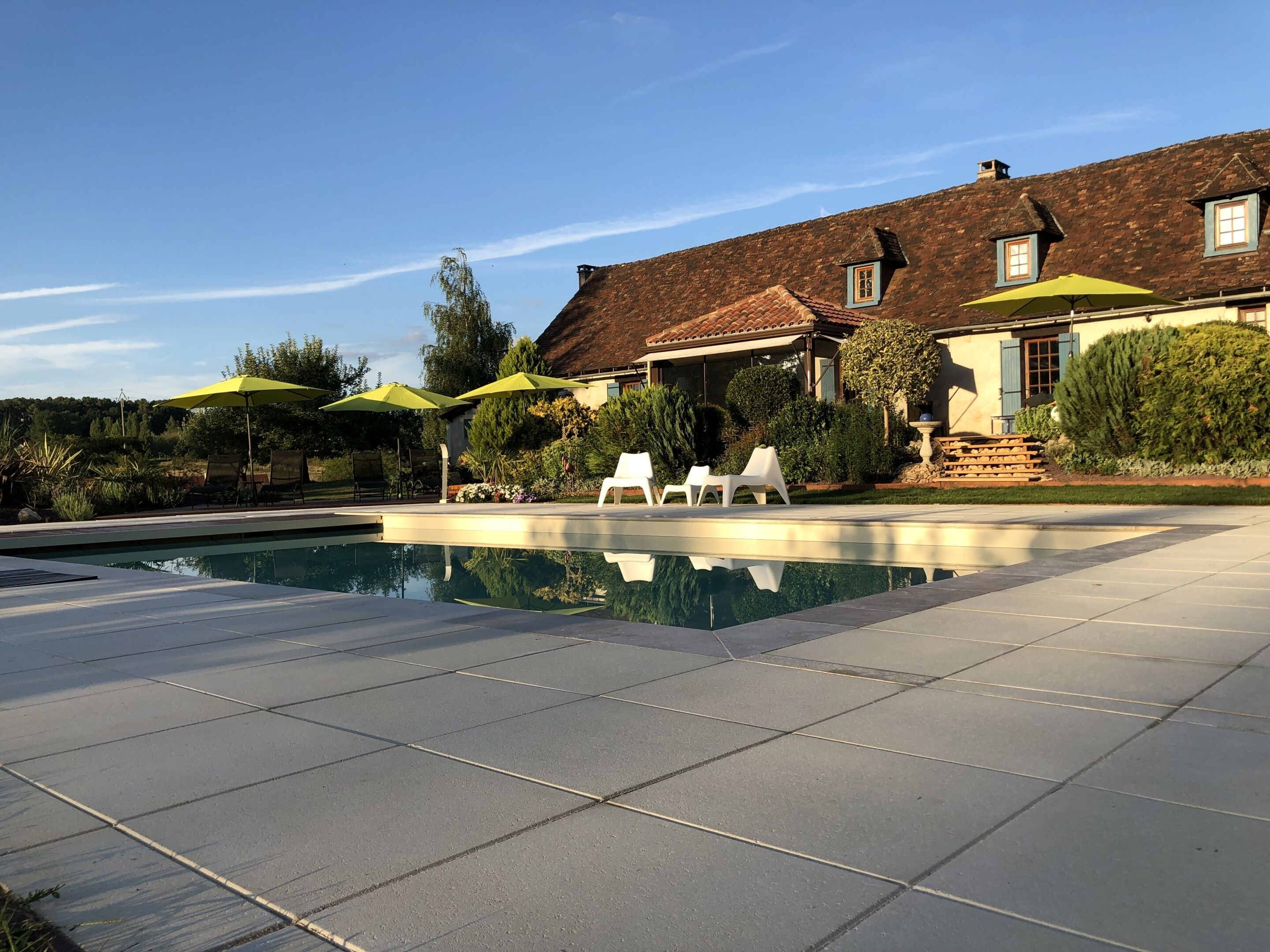 室外泳池、暖水池