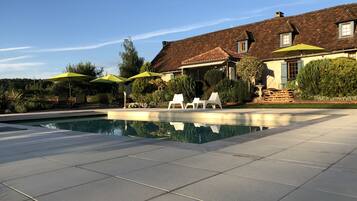 Piscine extérieure, piscine chauffée