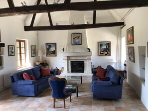 Lounge - DCV Summer Home (Bassillac and Auberoche)