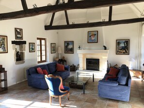 Lounge - DCV Summer Home (Bassillac and Auberoche)
