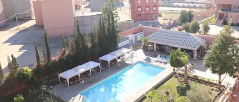 Alberca al aire libre