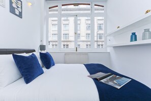 Apartment, 2 Bedrooms | Iron/ironing board, free WiFi, bed sheets - Platinum Apartments Next to Moorgate (London)