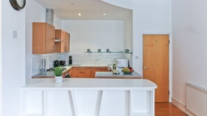 Unclassified image, 3 of 43, button - Platinum Apartments Next to Moorgate (London)