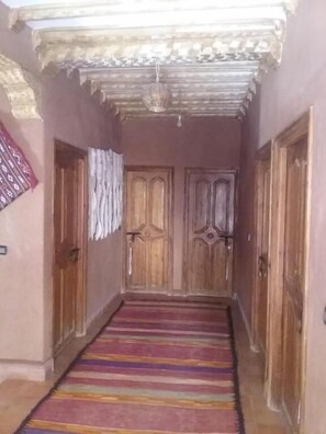 Interior - La Belle Etoile (Tinghir)