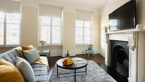 Living area - Platinum Apartments in Holborn (London)