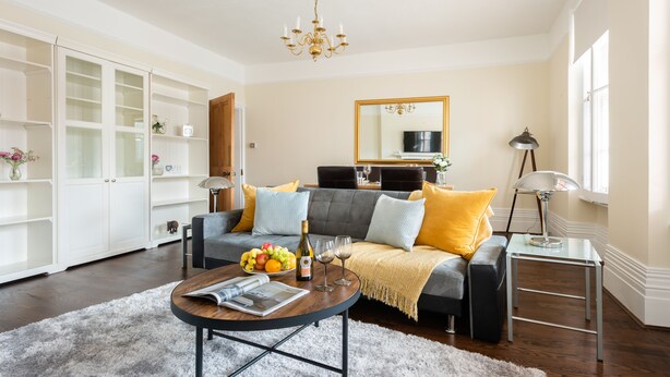 Living area - Platinum Apartments in Holborn (London)