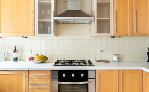 Apartment, 1 Schlafzimmer | Eigene Küche | Großer Kühlschrank, Mikrowelle, Ofen