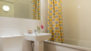 Apartment, 1 Bedroom | Bathroom - Platinum Apartments near Old St. Station (London)