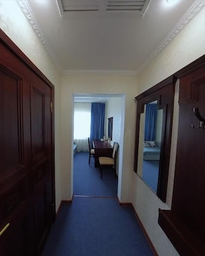 Junior Suite | Minibar, desk, soundproofing, iron/ironing board - Rush Hotel (Astana)
