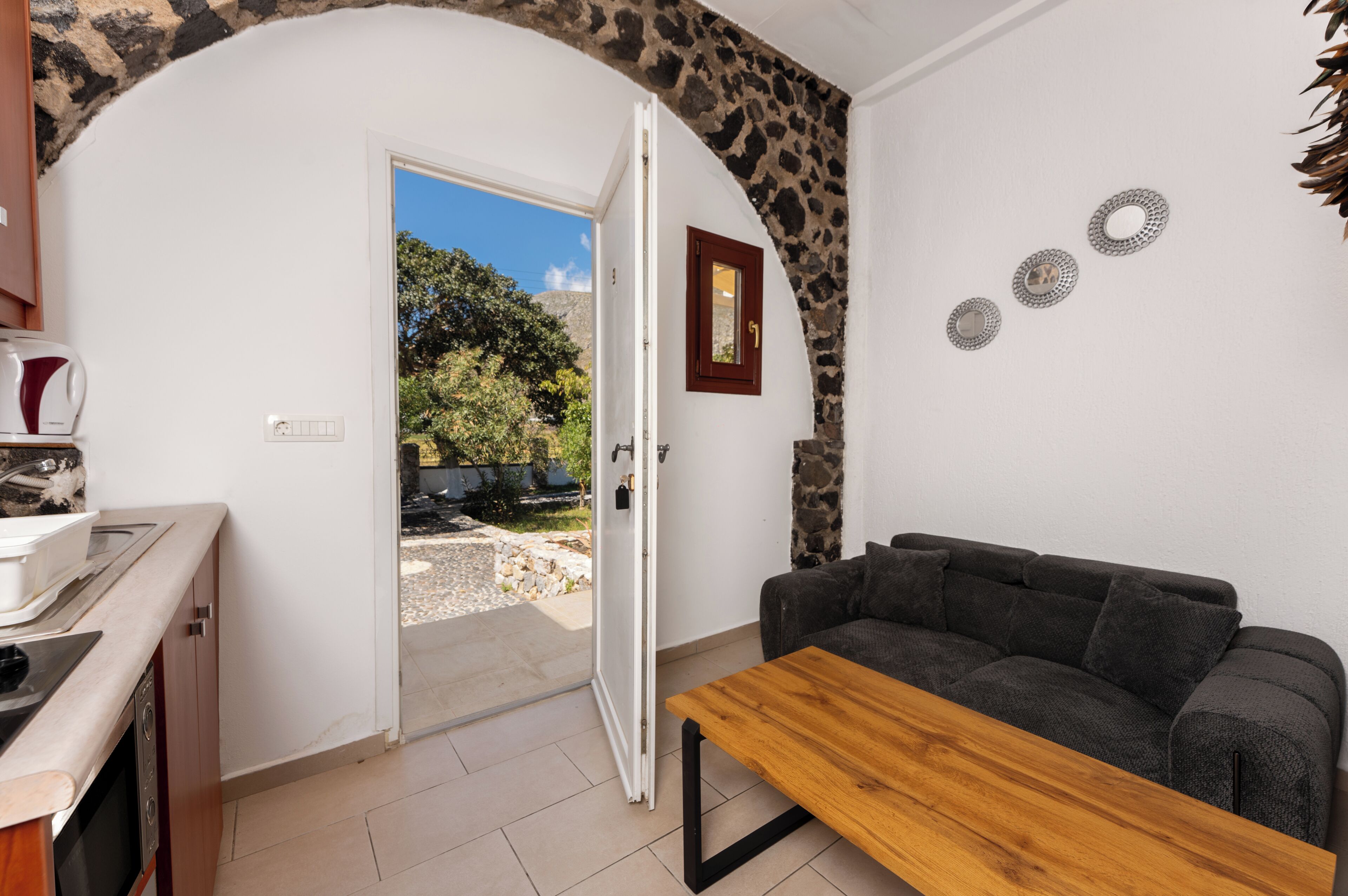 Apartment, 1 Bedroom (Free Car Rental , 2 People) | Premium bedding, in-room safe, individually decorated