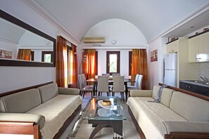 Villa, 3 habitaciones, alberca privada (Free Car Rental , 8 People) | Caja de seguridad en la habitación y decoración personalizada 