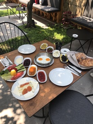 Daily full breakfast for a fee - Su Apart Otel Akyaka (Ula)