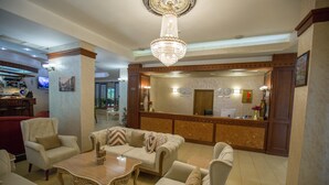 Reception - Hotel Terra Europe Brontes (Targovishte)