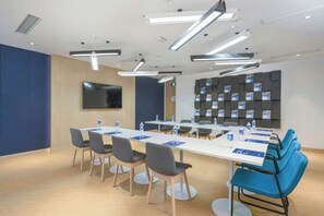 Unclassified image, 3 of 74, button - Holiday Inn Express Hangzhou Jiuzhou by IHG (Hangzhou)