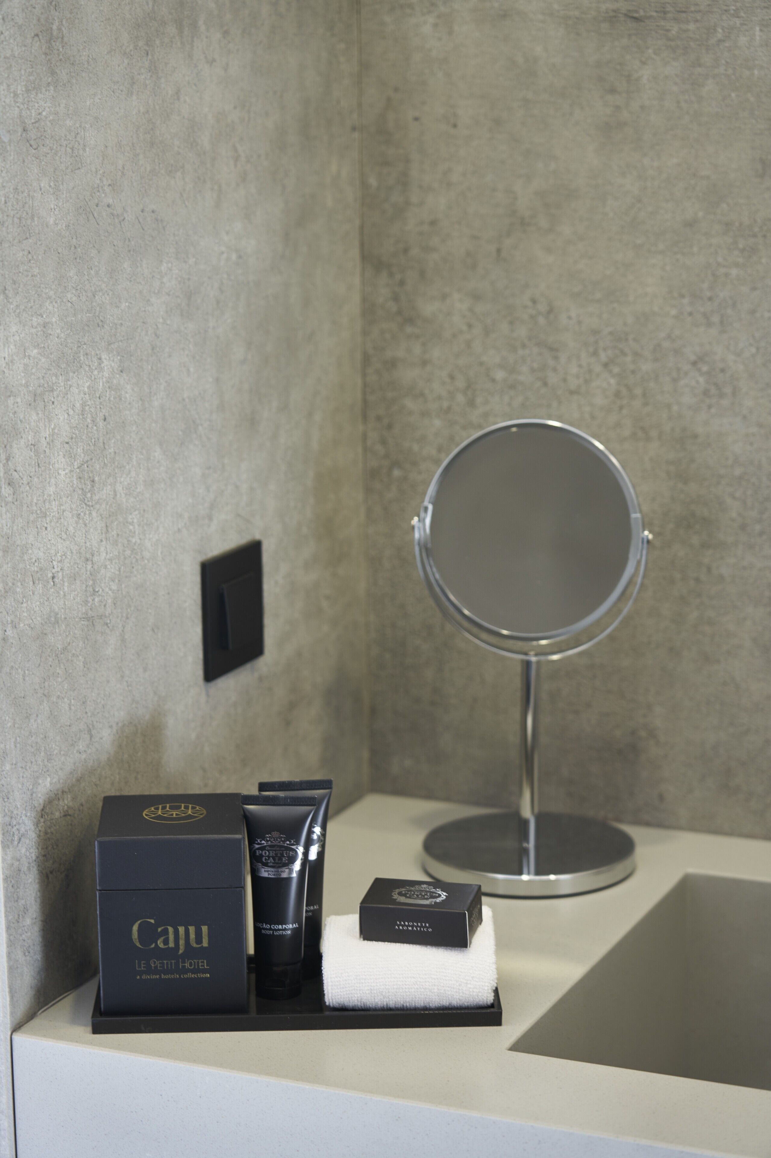 shower, free toiletries, hair dryer, bathrobes