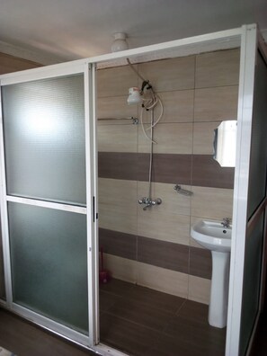 Regadera en el baño
