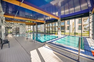 Una piscina techada