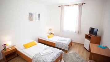 1 dormitorio, espacio para trabajar con un portátil, wifi gratis