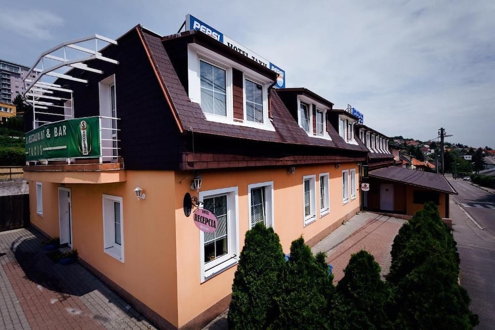 Hotel Taxis Bratislava image
