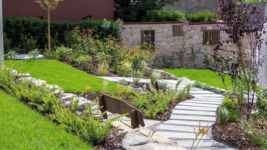 Hotel Gardinn - Free Parking and Quiet Garden