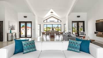 Villa | Living room | TV