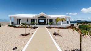 Exterior - Villa Pelican Bay (Blowing Point)