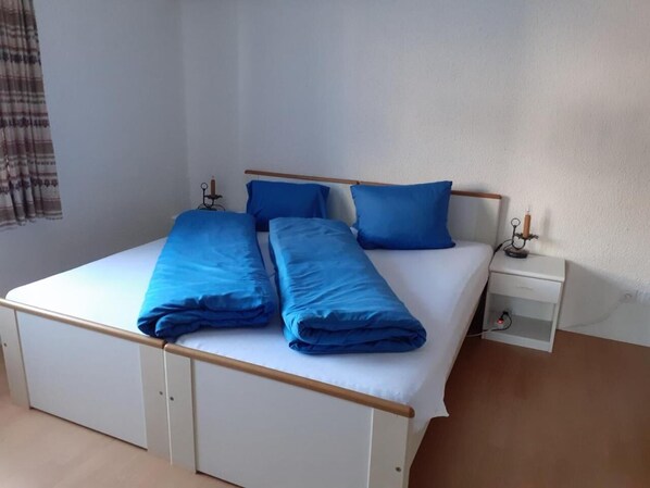 Individually decorated, individually furnished, free WiFi