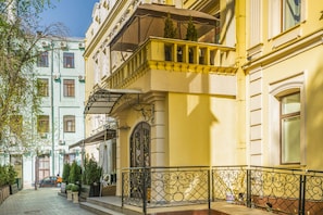 Fachada da propriedade