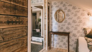 Kamar Quadruple