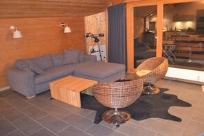 Comfort Apartment | Living room