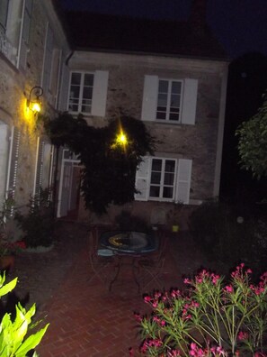 Property grounds - La Fruitière (Beautheil-Saints)