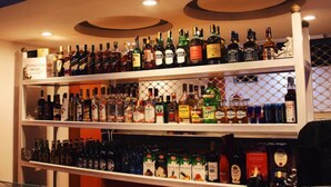 بار (في المنشاة)