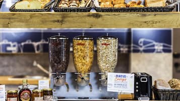 Dagelijks à-la-carte-ontbijt (EUR 8.0 per persoon)