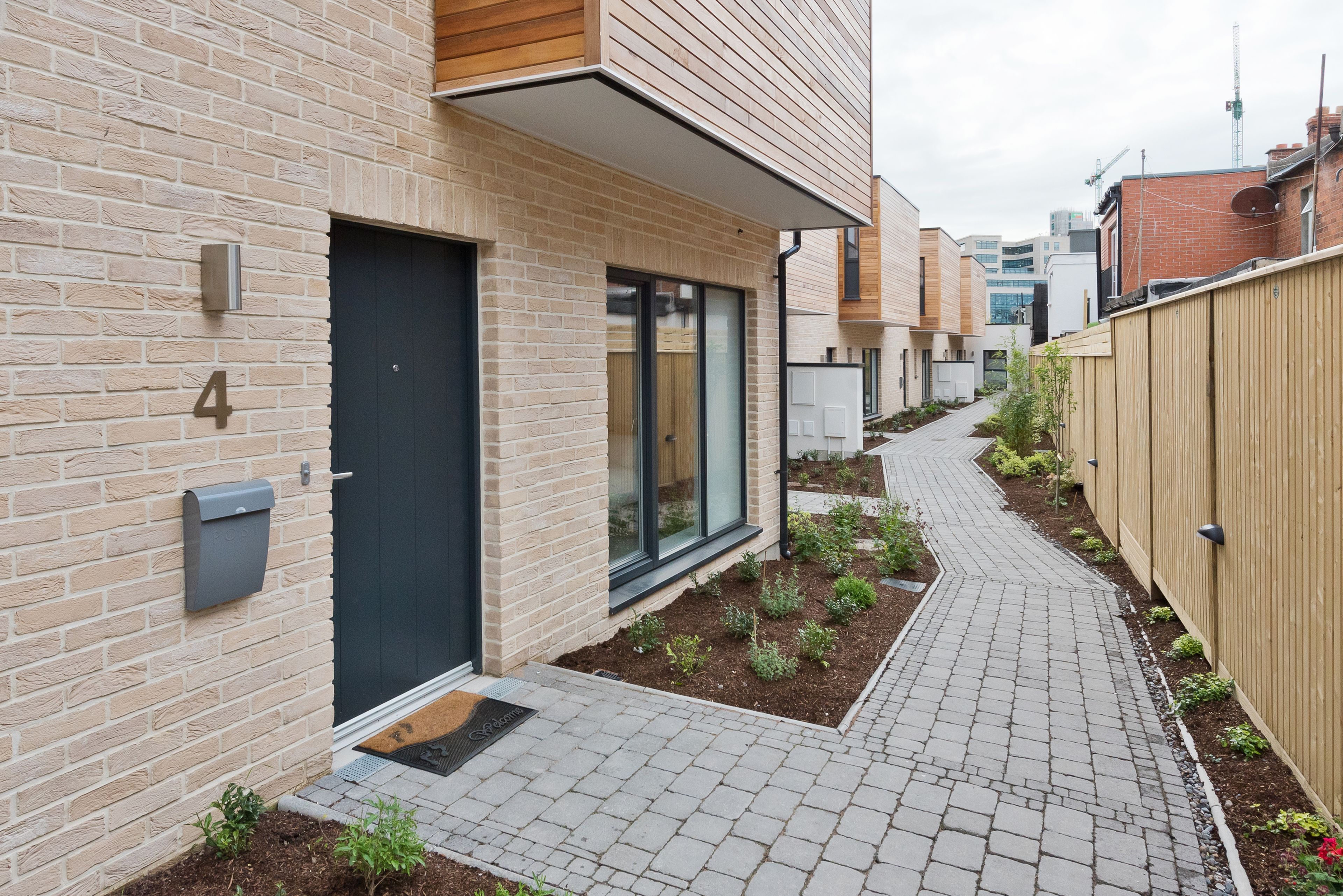 المنطقة المحيطة بالمنشأة