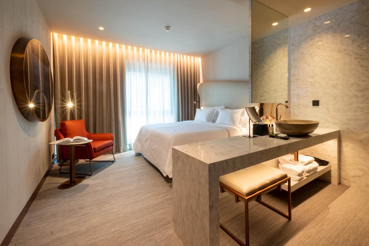1 bedroom, premium bedding, down duvets, memory-foam beds