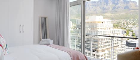 Design Penthouse | 3 bedrooms, blackout drapes, iron/ironing board, free cribs/infant beds