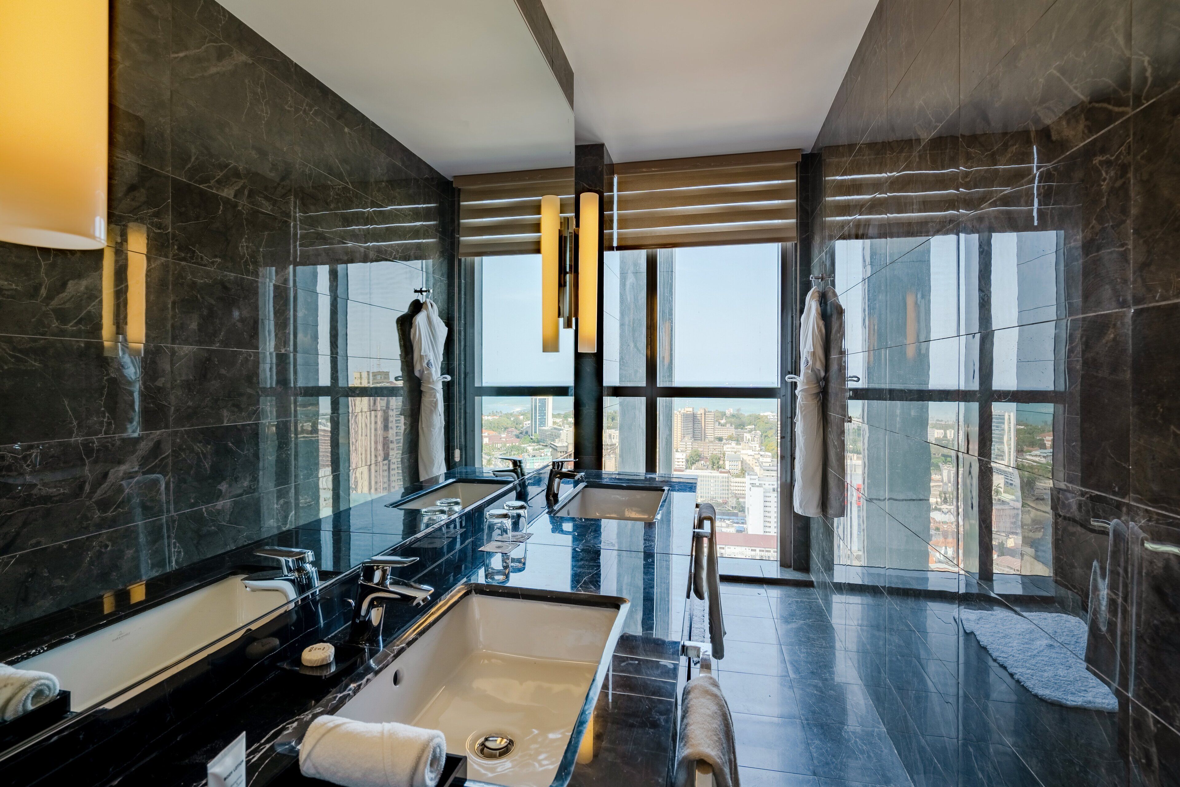 Foto - Johari Rotana