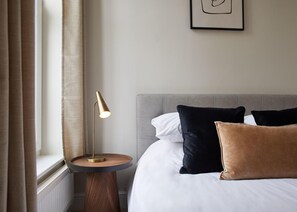 2 chambres, literie de qualité supérieure, bureau