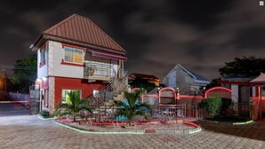 Interior entrance - AG Hotel and Suites (Accra)