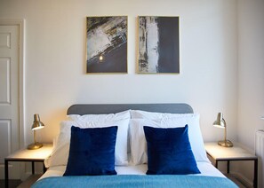 Apartamento superluxo | 2 quartos, roupas de cama premium, espaço de trabalho para notebook